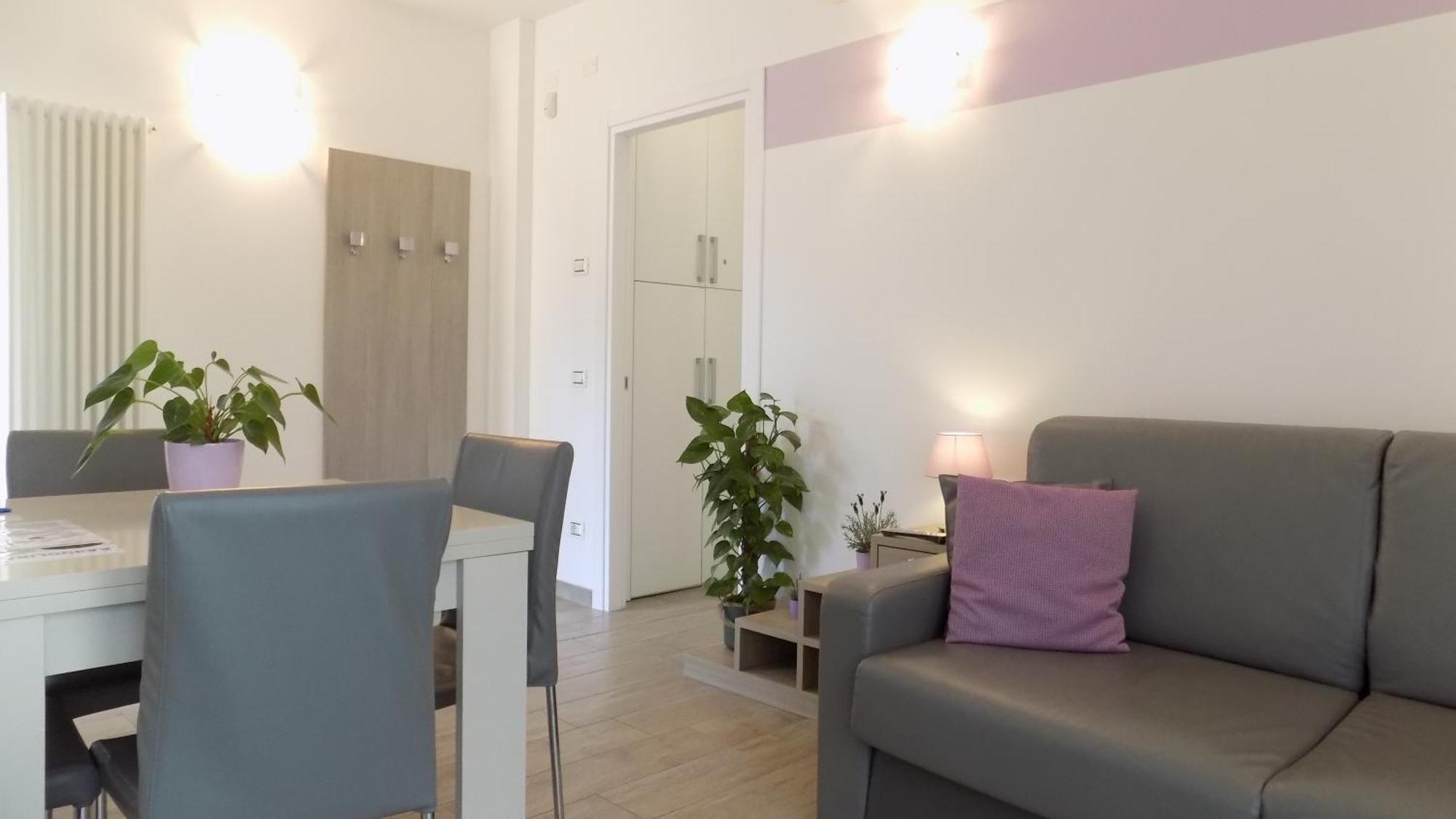 Millyholidays - Apartment Lilla - Center - Nearby Beach - Private Garden - Spa Pool Бардолино Экстерьер фото